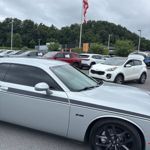 2023 Dodge CHALLENGER R/T — миниатюра 13