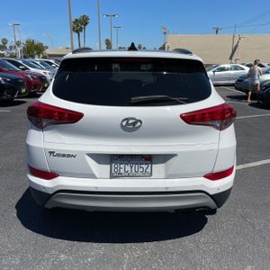 HYUNDAI TUCSON VALUE - 7