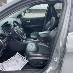2019 JEEP CHEROKEE LATITUDE PLUS — миниатюра 32