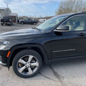 JEEP GRAND CHEROKEE L LIMITED - 2