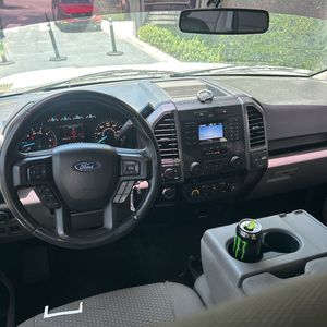صورة مصغرة 36 لـ 2018 FORD F-150 XLT