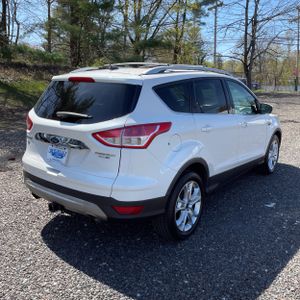 FORD ESCAPE TITANIUM - 8