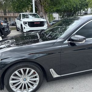 BMW 7 SERIES 740I - 2