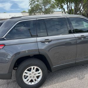 2023 JEEP GRAND CHEROKEE LAREDO 照片 9