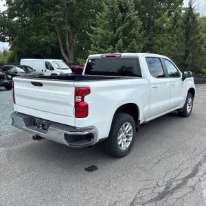 صورة 8 لـ 2022 Chevrolet SILVERADO 1500 LT