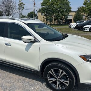 2017 Nissan ROGUE SL — миниатюра 13