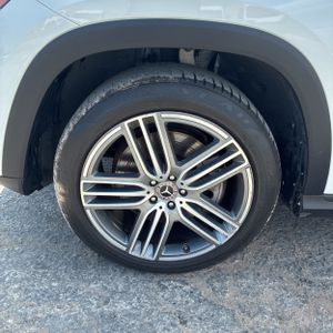 2025 Mercedes-BENZ GLS 缩略图 17