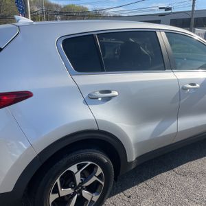 KIA SPORTAGE LX - 9