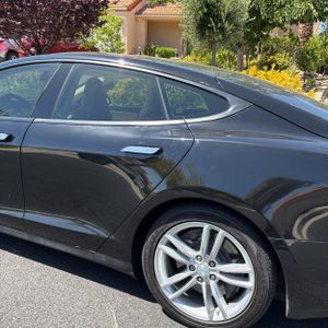 TESLA MODEL S BASE - 6