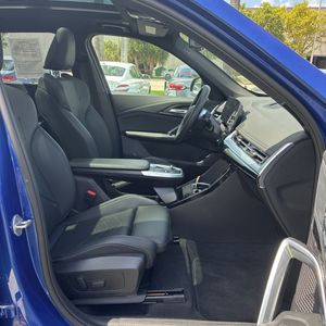 2025 BMW X1 XDRIVE28I — миниатюра 33