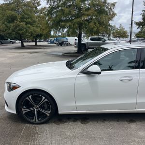 2024 Mercedes-BENZ C-CLASS photo 2