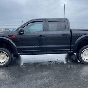 FORD F150 LARIAT - 4