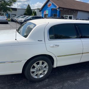 صورة 9 لـ 2007 Lincoln TOWN CAR EXECUTIVE