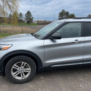 FORD EXPLORER XLT - 2