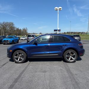 PORSCHE MACAN - 3