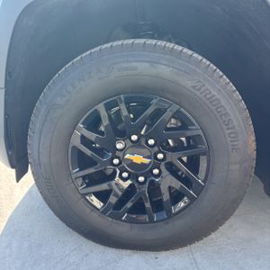 2026 Chevrolet SILVERADO EV LT — миниатюра 17