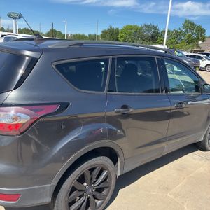 FORD ESCAPE SE - 9