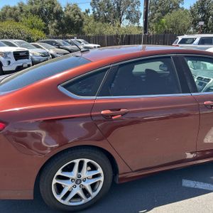 صورة 9 لـ 2015 FORD FUSION SE