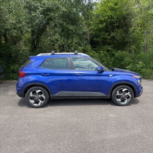 HYUNDAI VENUE SEL - 10