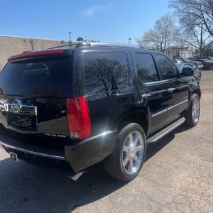 CADILLAC ESCALADE LUXURY - 8