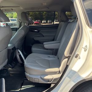2021 Toyota HIGHLANDER XLE 缩略图 34