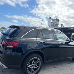 MERCEDES-BENZ GLC - 9