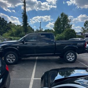 2018 RAM 2500 LARAMIE 照片 3
