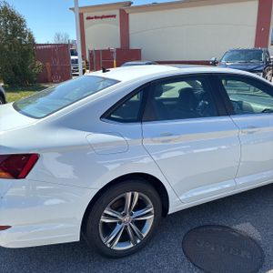 VOLKSWAGEN JETTA R-LINE - 9