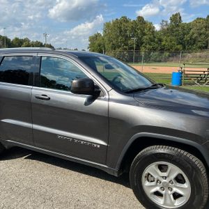 2017 JEEP GRAND CHEROKEE LAREDO — фото 13