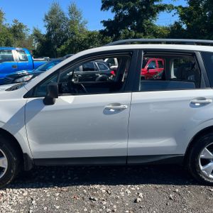 صورة 4 لـ 2015 Subaru FORESTER 2.5I