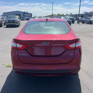 FORD FUSION SE - 7
