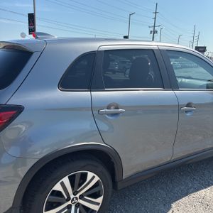 صورة 9 لـ 2022 Mitsubishi OUTLANDER SPORT ES
