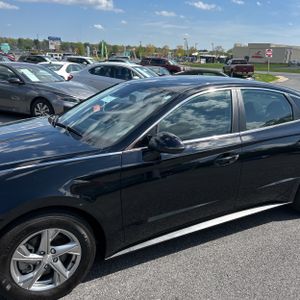 HYUNDAI SONATA SE - 2