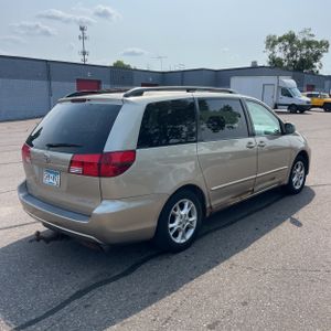 صورة 8 لـ 2005 Toyota SIENNA XLE 7 PASSENGER