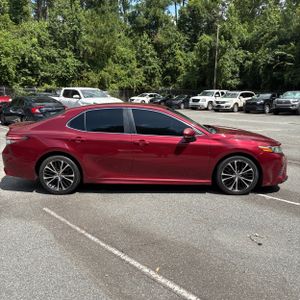 2018 Toyota CAMRY SE photo 10