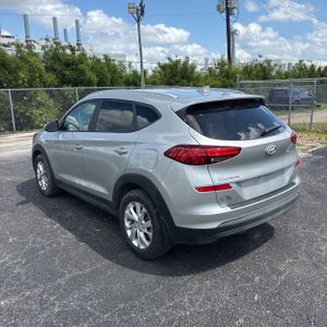 HYUNDAI TUCSON VALUE - 5
