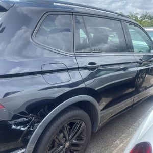 صورة 9 لـ 2022 Volkswagen TIGUAN SE R-LINE BLACK