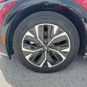 صورة مصغرة 17 لـ 2023 KIA EV6 WIND