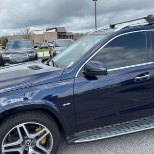 MERCEDES-BENZ GLS - 2