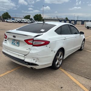 FORD FUSION SE - 8