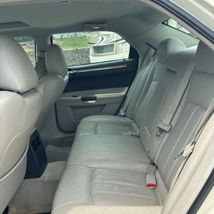 صورة مصغرة 34 لـ 2005 Chrysler 300 C