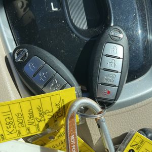 2015 Nissan ROGUE SL — миниатюра 51