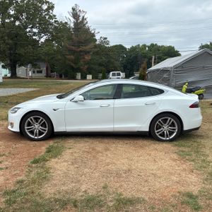 TESLA MODEL S BASE - 3