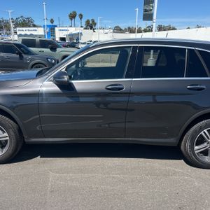 MERCEDES-BENZ GLC - 4