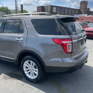 FORD EXPLORER XLT - 6