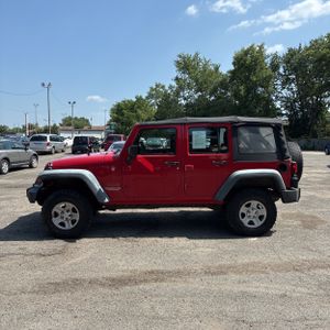 صورة 3 لـ 2011 JEEP WRANGLER UNLIMITED SPORT