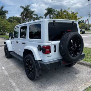 صورة 5 لـ 2021 JEEP WRANGLER 4XE UNLIMITED SAHARA