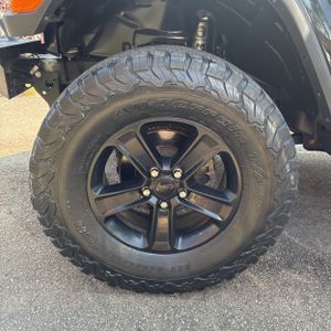 صورة 17 لـ 2018 JEEP WRANGLER UNLIMITED SAHARA