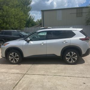 2021 Nissan ROGUE SV — фото 3