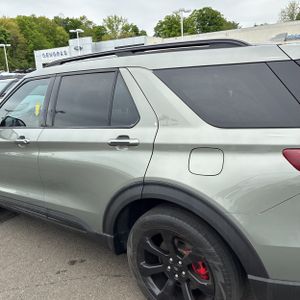FORD EXPLORER ST - 6